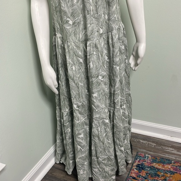 Calista White & Olive Green Tropical Print Dress size Medium NEW - Picture 4 of 8